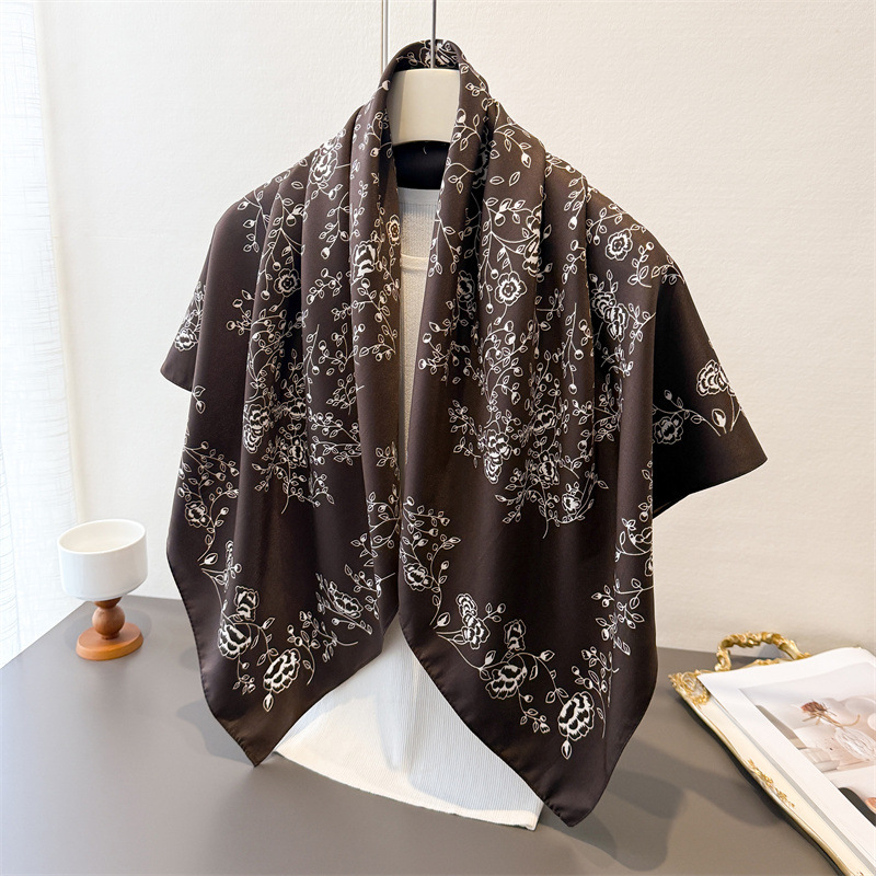 Écharpe carrée de luxe Vintage - Ascot Neck Scarf avis et prix