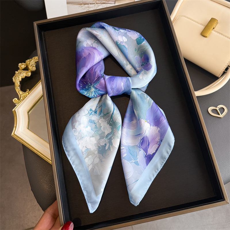 Foulard carré en soie imprimé  - Ascot Neck Scarf avis et prix