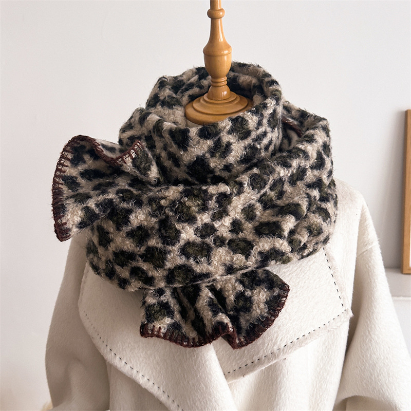 Écharpe Léopard Automne Hiver  - Woven Scarf Blanket avis et prix